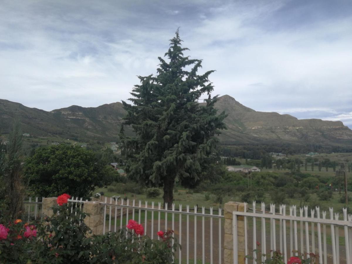 Clarens Cottages Екстер'єр фото