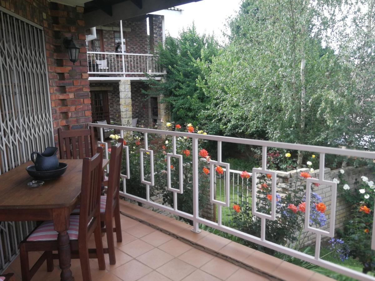 Clarens Cottages Екстер'єр фото