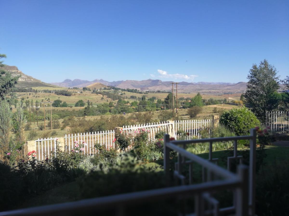 Clarens Cottages Екстер'єр фото