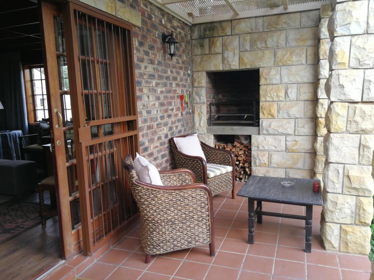 Clarens Cottages Екстер'єр фото